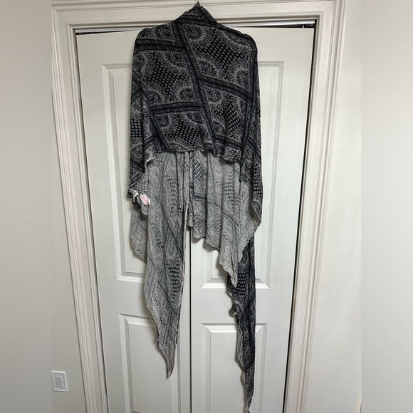Free People Scarf - Picture 2 of 3